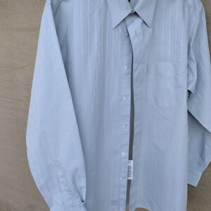 Men's Light Green Dress Shirt